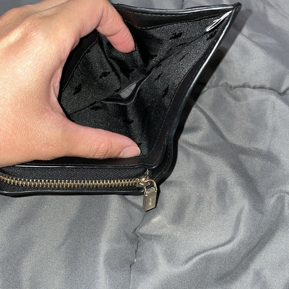 Kate Spade Wallet - Picture 4 of 5